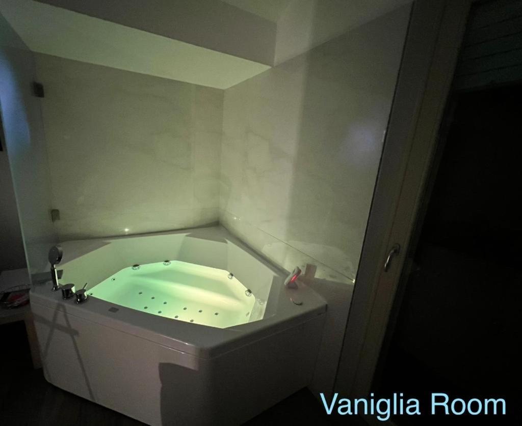Essence Domus Vaniglia Matera Kültér fotó